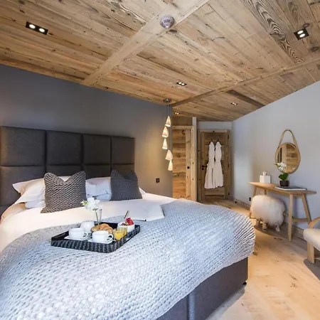 Luxurious Sanctuary At The Foot Of The Matterhorn Chalé *